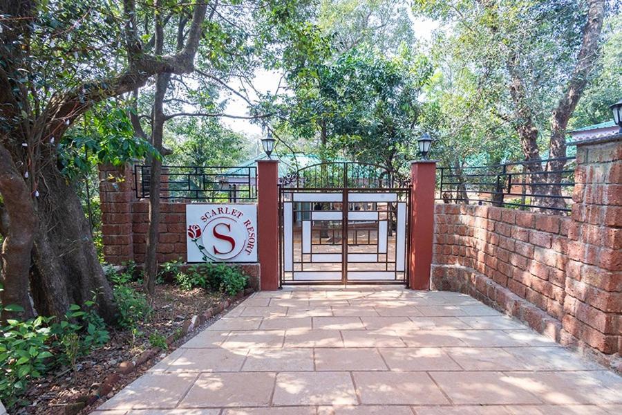 Scarlet Resort Matheran Exterior photo