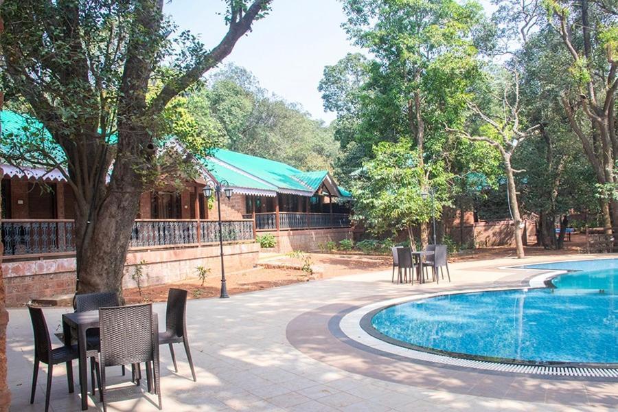 Scarlet Resort Matheran Exterior photo